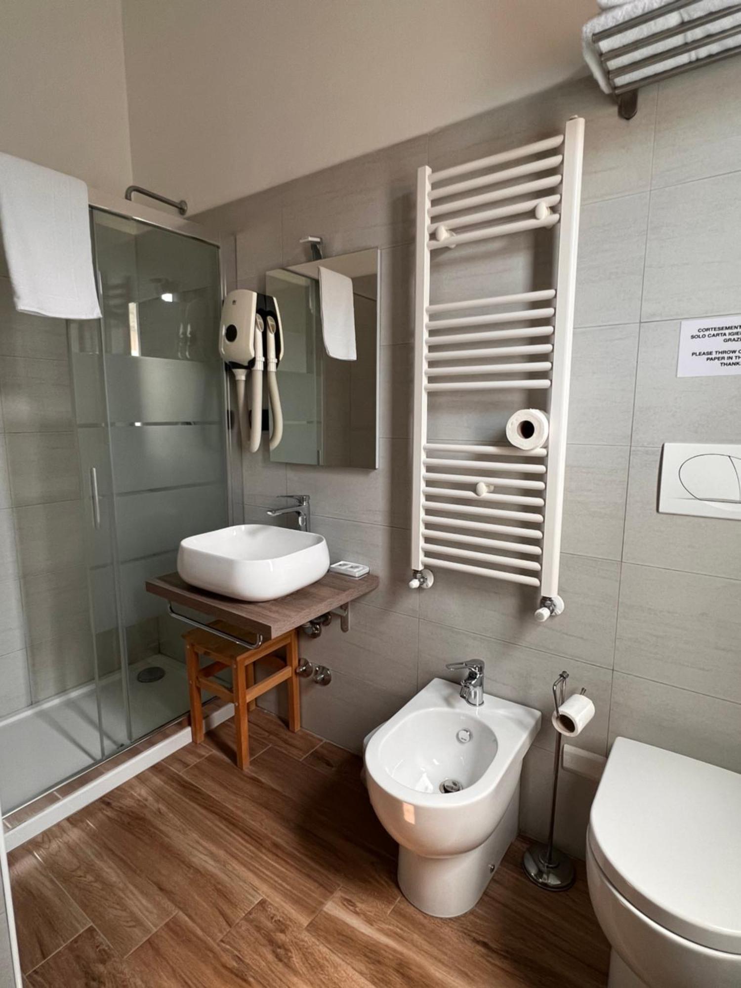 Relais Villa Rosa Перо Екстериор снимка